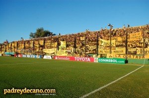 hinchada-penarol-en-sarandi