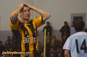 final-futsal-2013-peñarol-old-christians-1 (2)