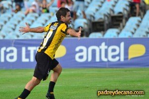 tony-penarol-defensor-clausura_2015-01