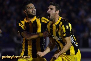 gol-viera-peñarol-defensor-apertura-2015-foto-mariano-alvez-04